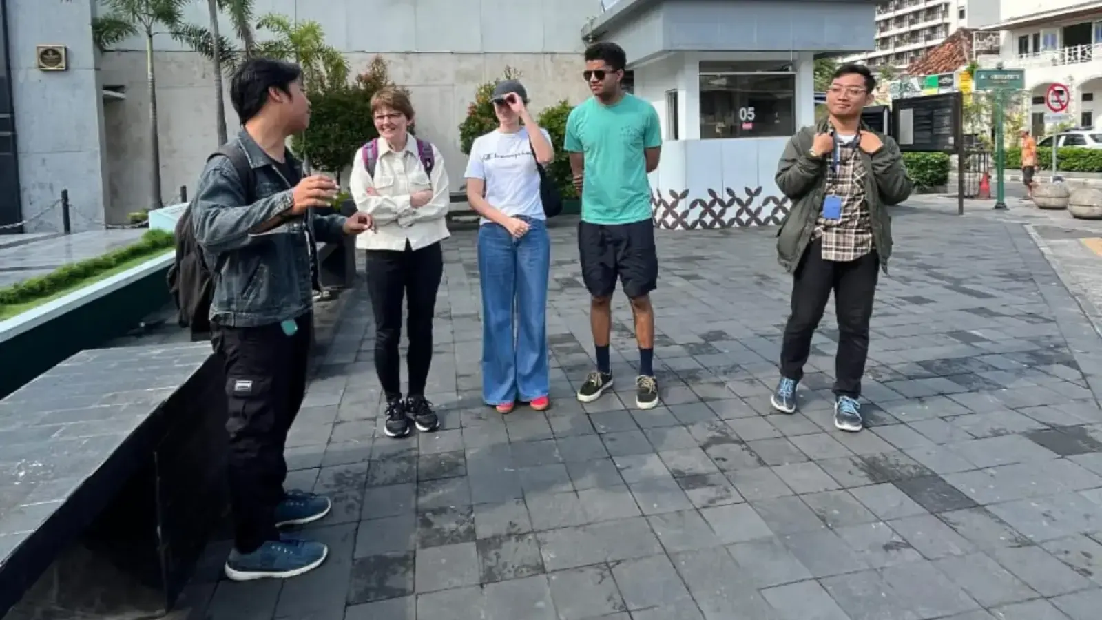 Walking Tour - Morning