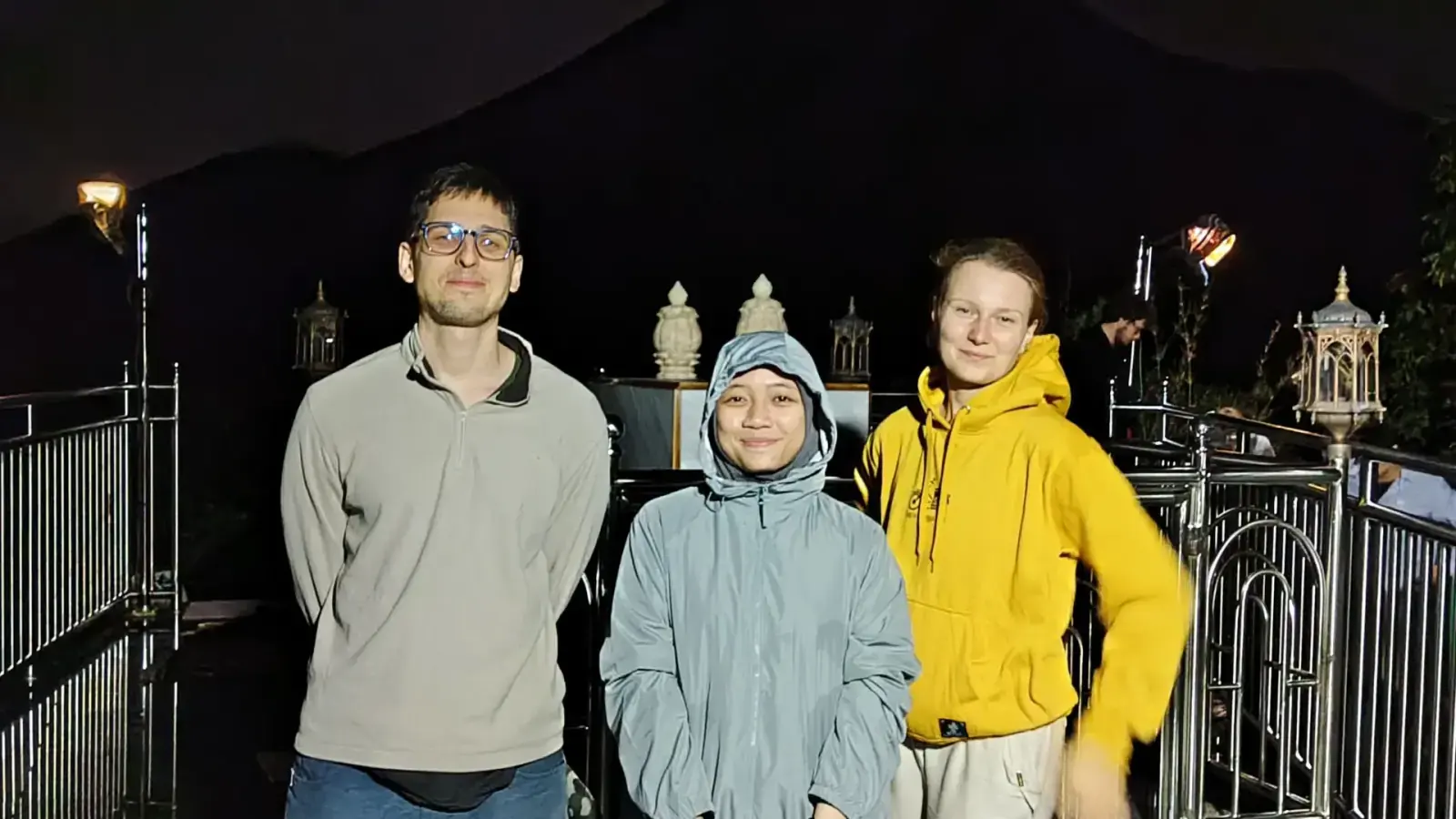Merapi Lava Viewing - Hiking