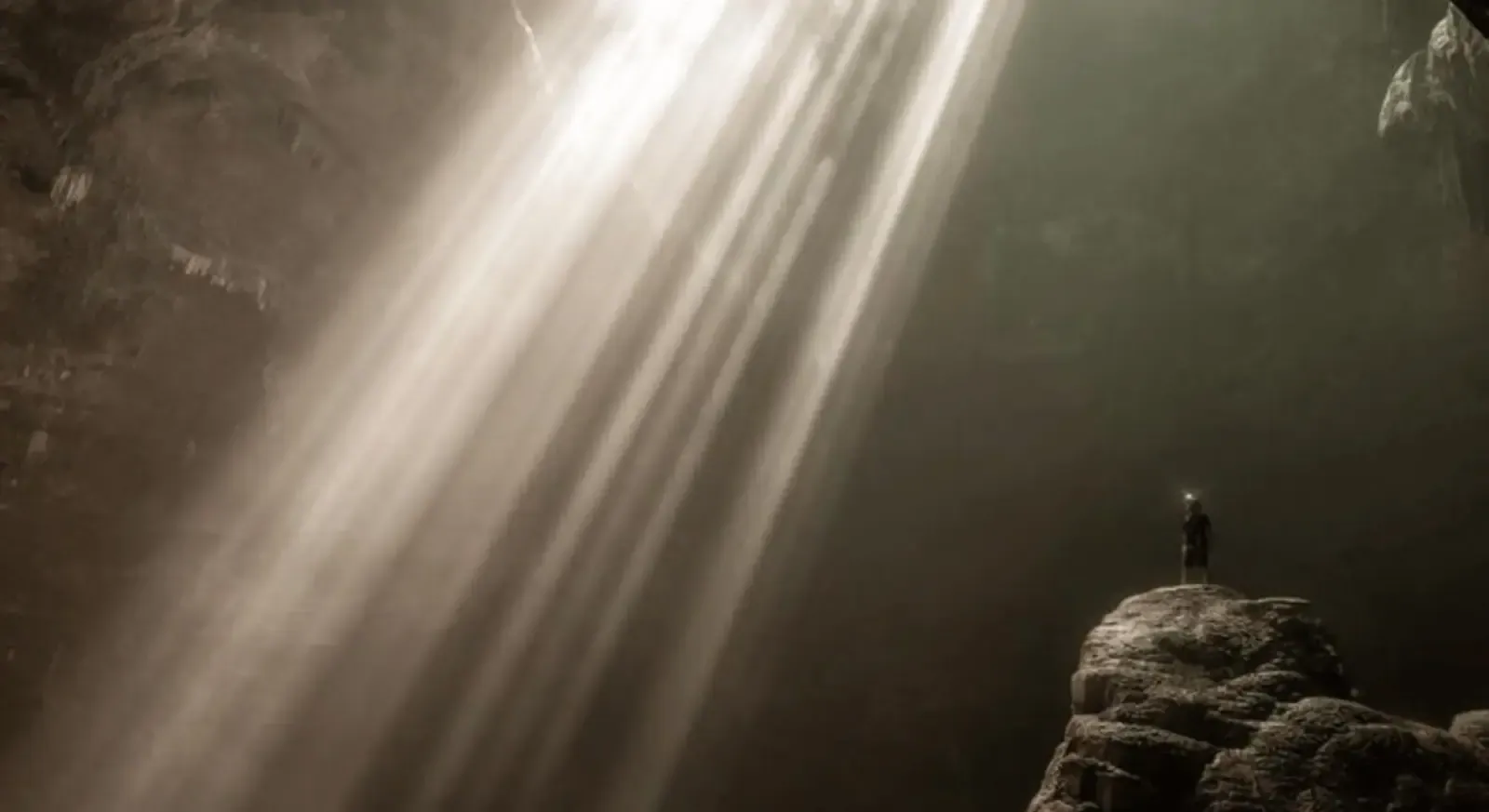 Yogyakarta: Jomblang and Pindul Cave Adventure