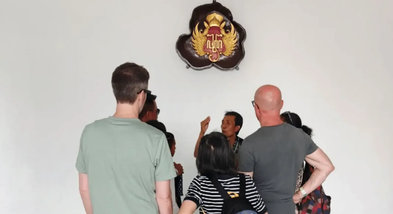 Yogyakarta Palace and Watercastle Guided Tour
