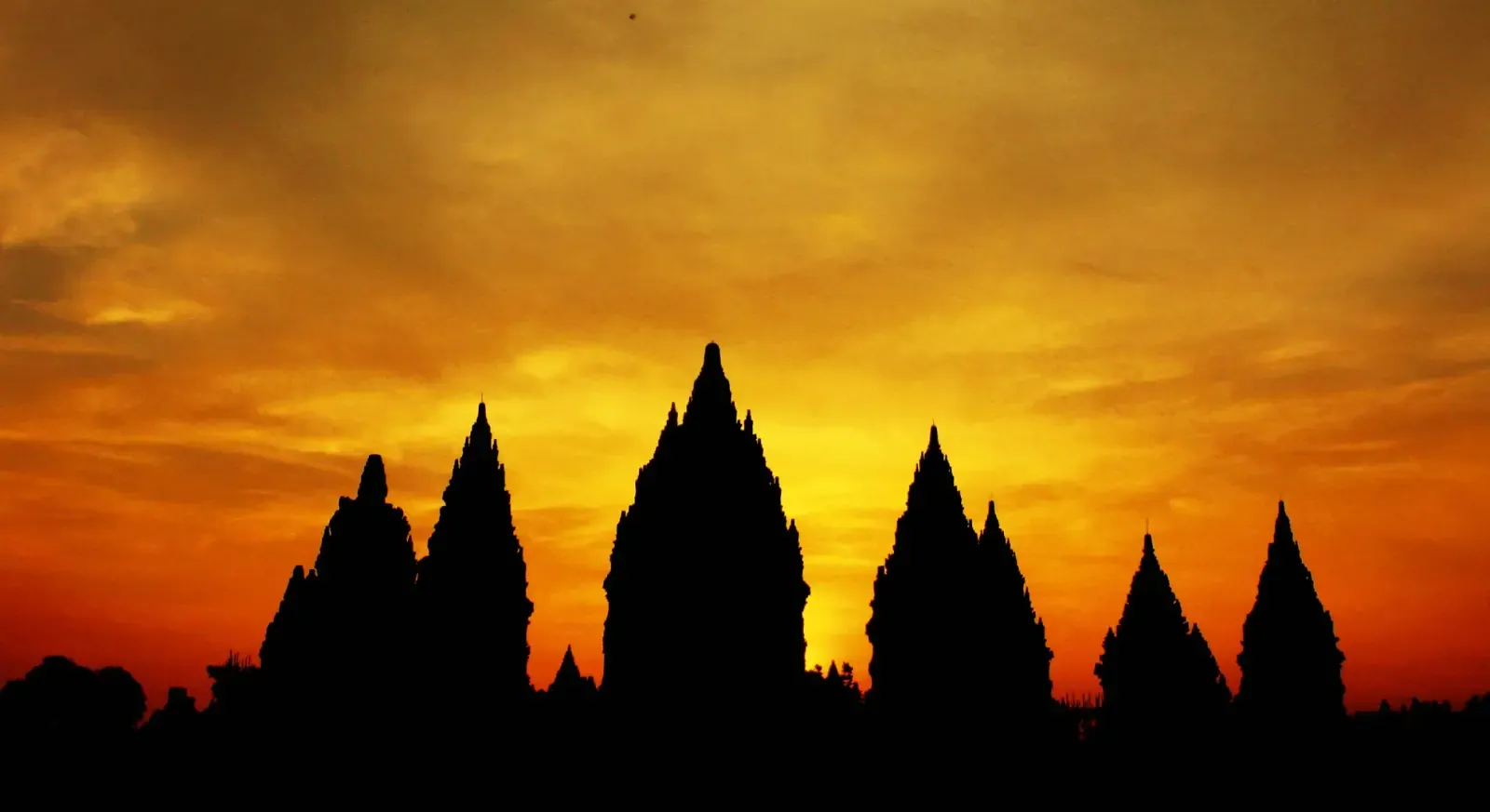 Prambanan Temple and Ramayana Ballet Tour