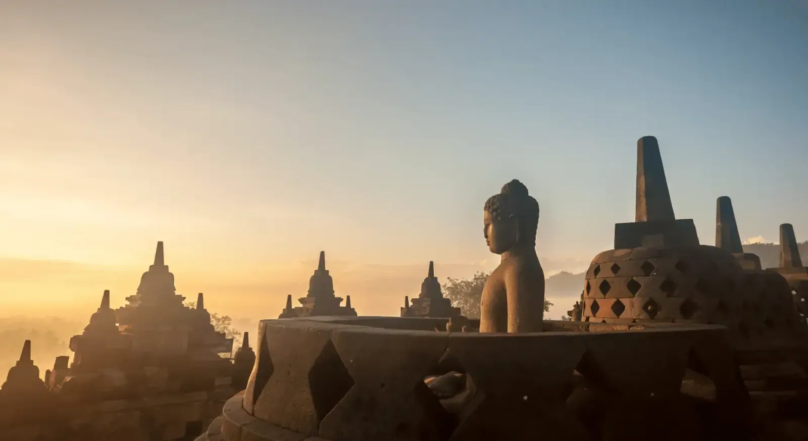 Yogyakarta: Sunrise Borobudur & Prambanan Tour