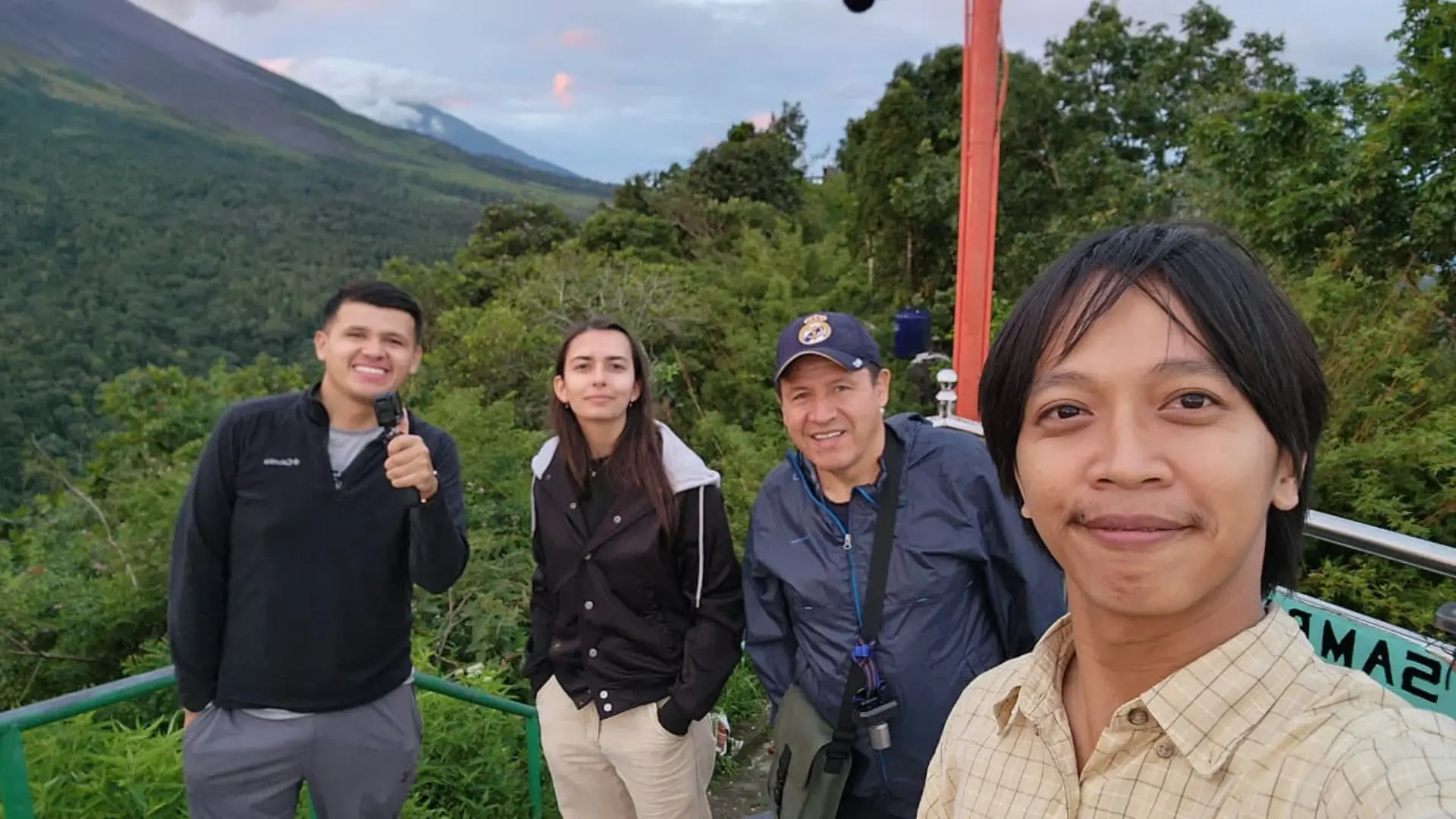 Sunrise Merapi Lava Viewing - Hiking