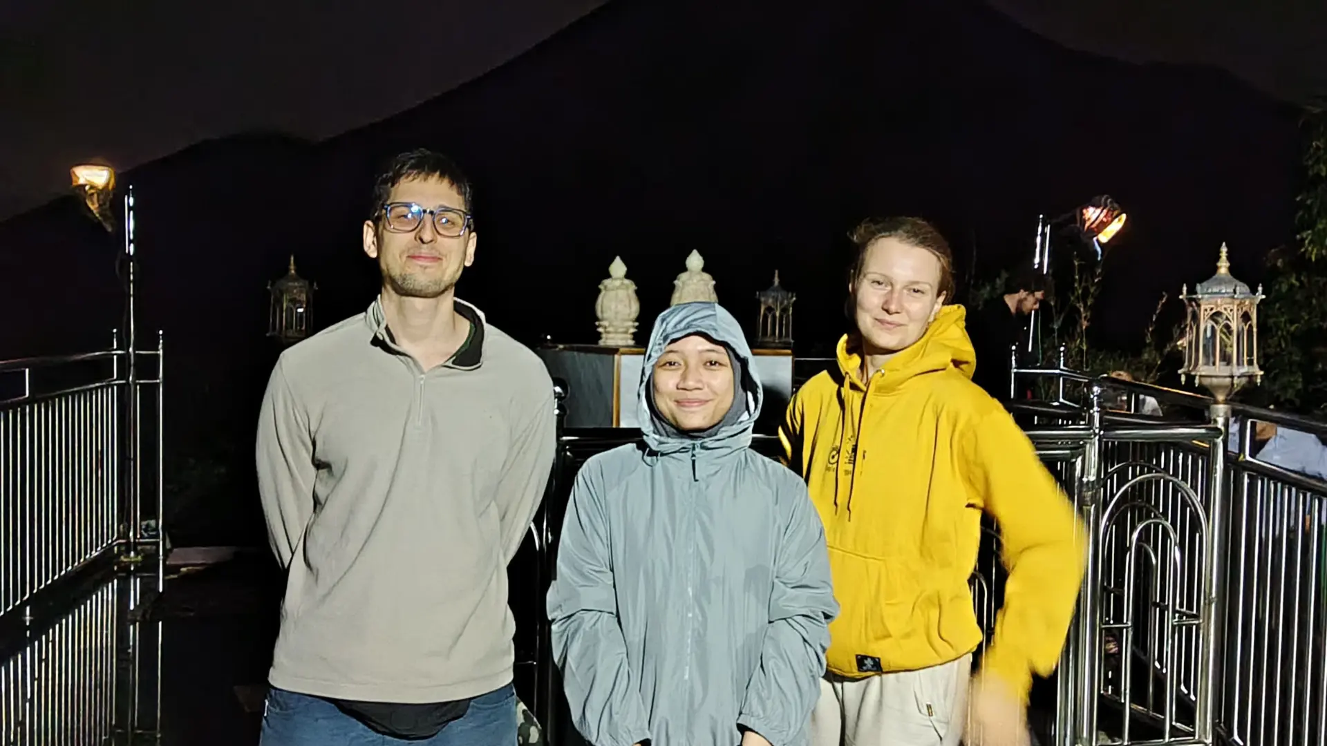 Merapi Lava Viewing - Hiking